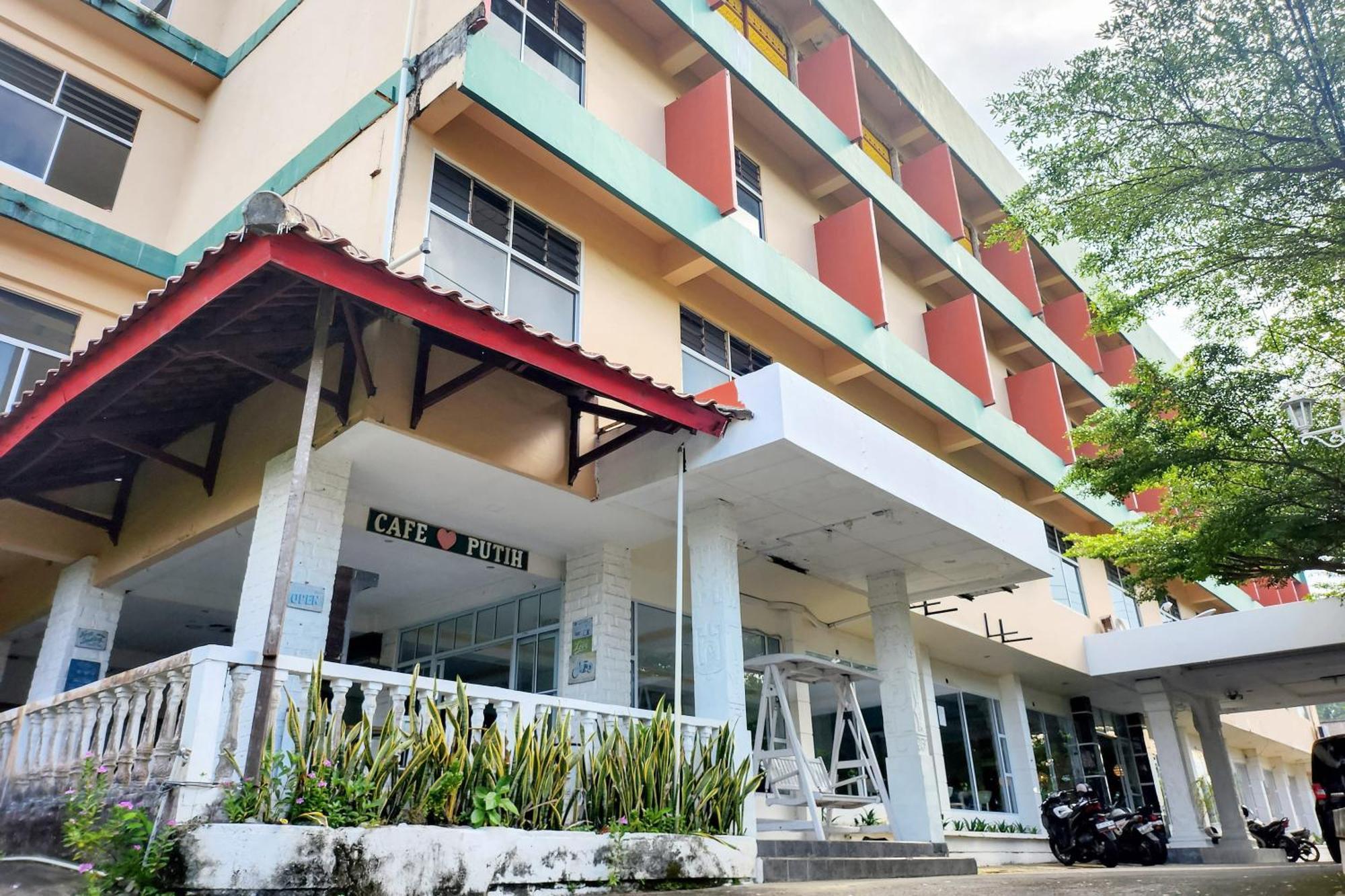 Reddoorz Near Pelabuhan Sri Bintan Pura Tanjungpinang Exterior foto